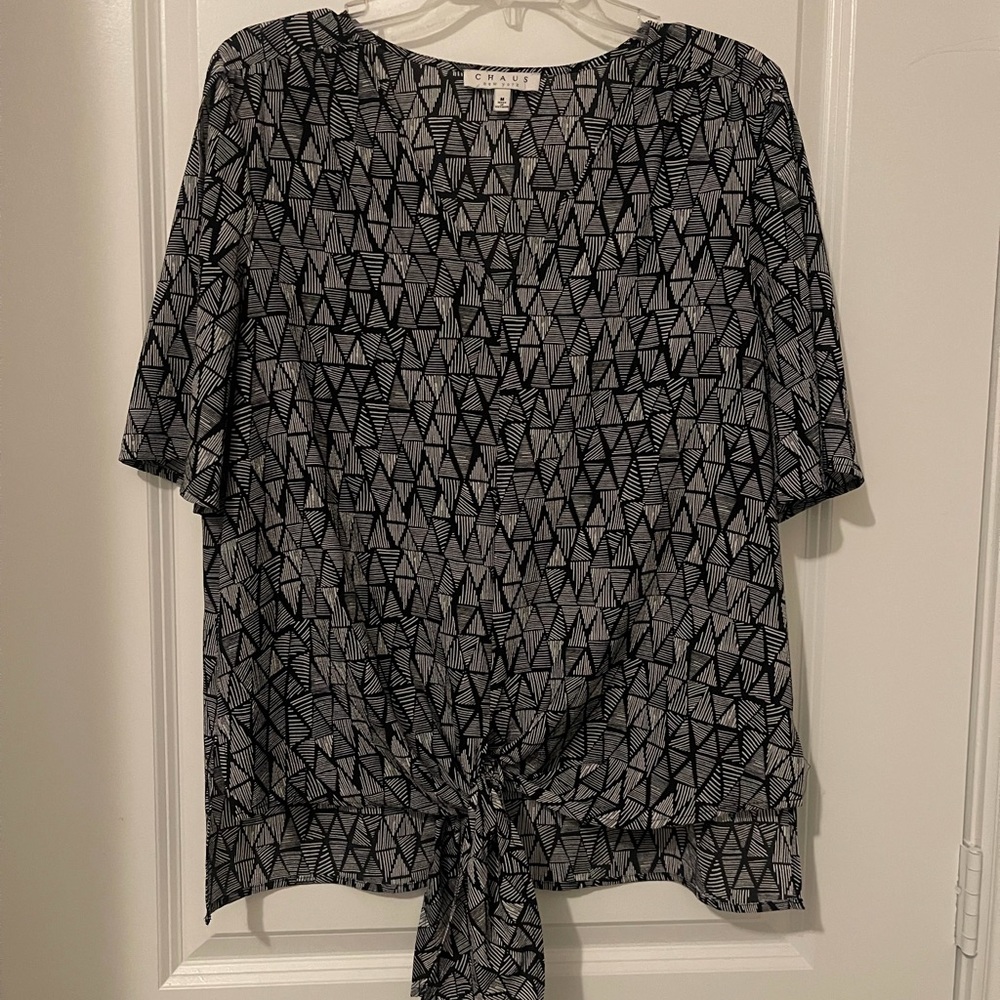 Chaus Black and White Triangle Pattern Blouse